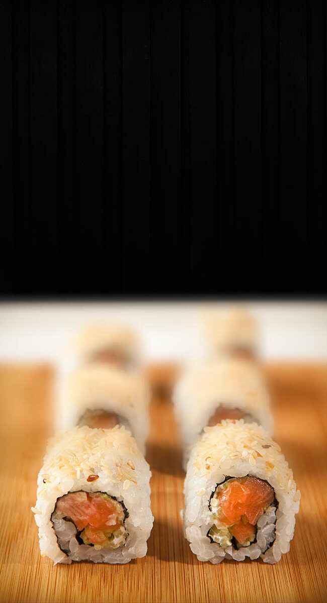 sushi-roll-salmon-triangulo-estudio